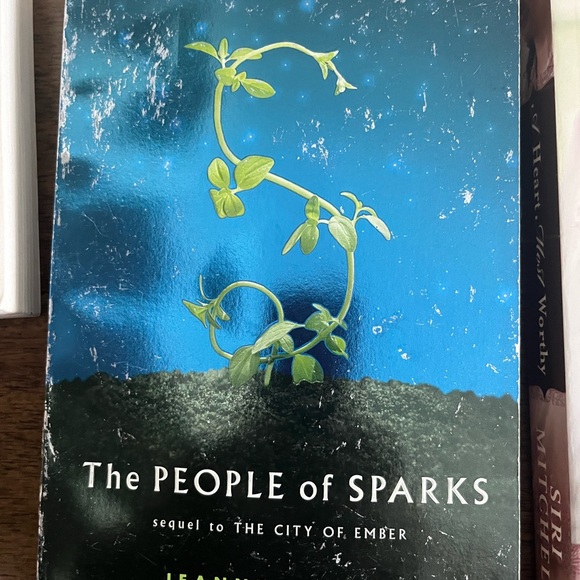 A package of 6 great books - Picture 3 of 8